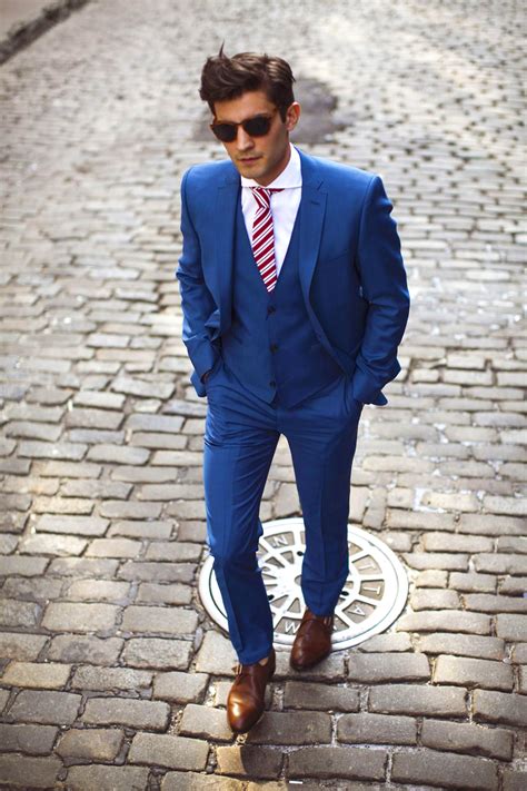 tie combinations with blue suit